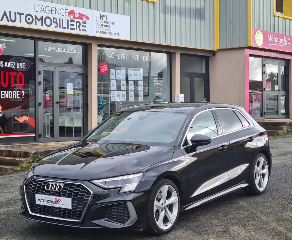 Audi A3 1.5 TFSI 150 CH S-LINE — 1
