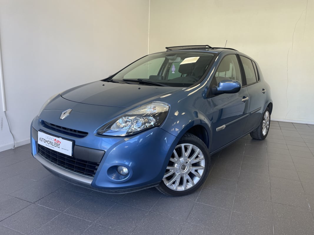 Renault Clio III1.2 TCe 100ch Exception TomTom TOIT OUVRANT — 1