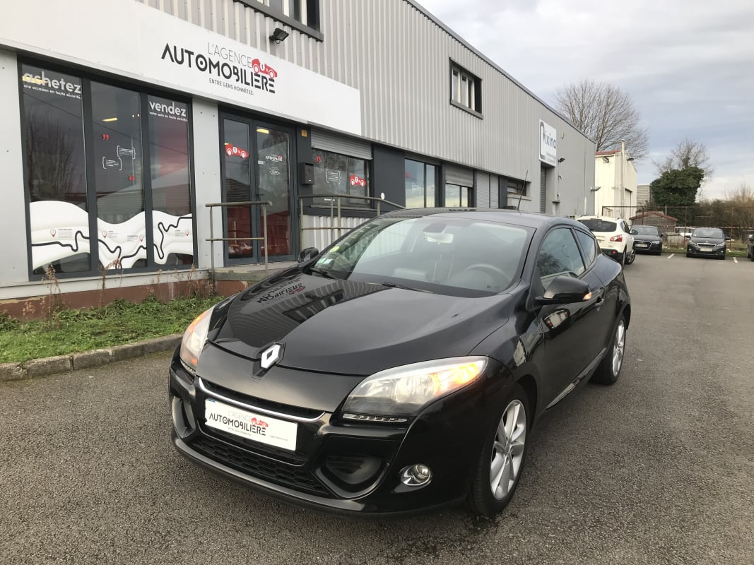 Renault Megane coupe 1.6 DCI COUPE 130 CH GT-LINE — 1