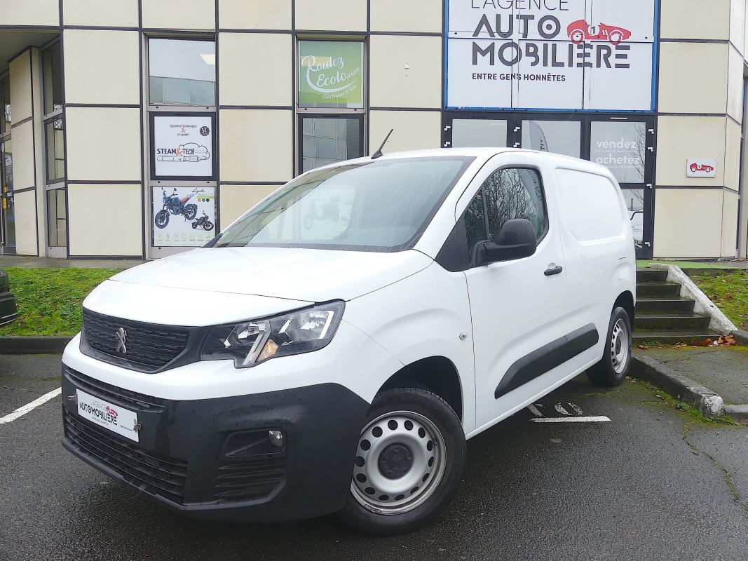 Peugeot Partner PARTNER FOURGON STANDARD 1000 KG PURETECH 110CH PREMIUM — 1