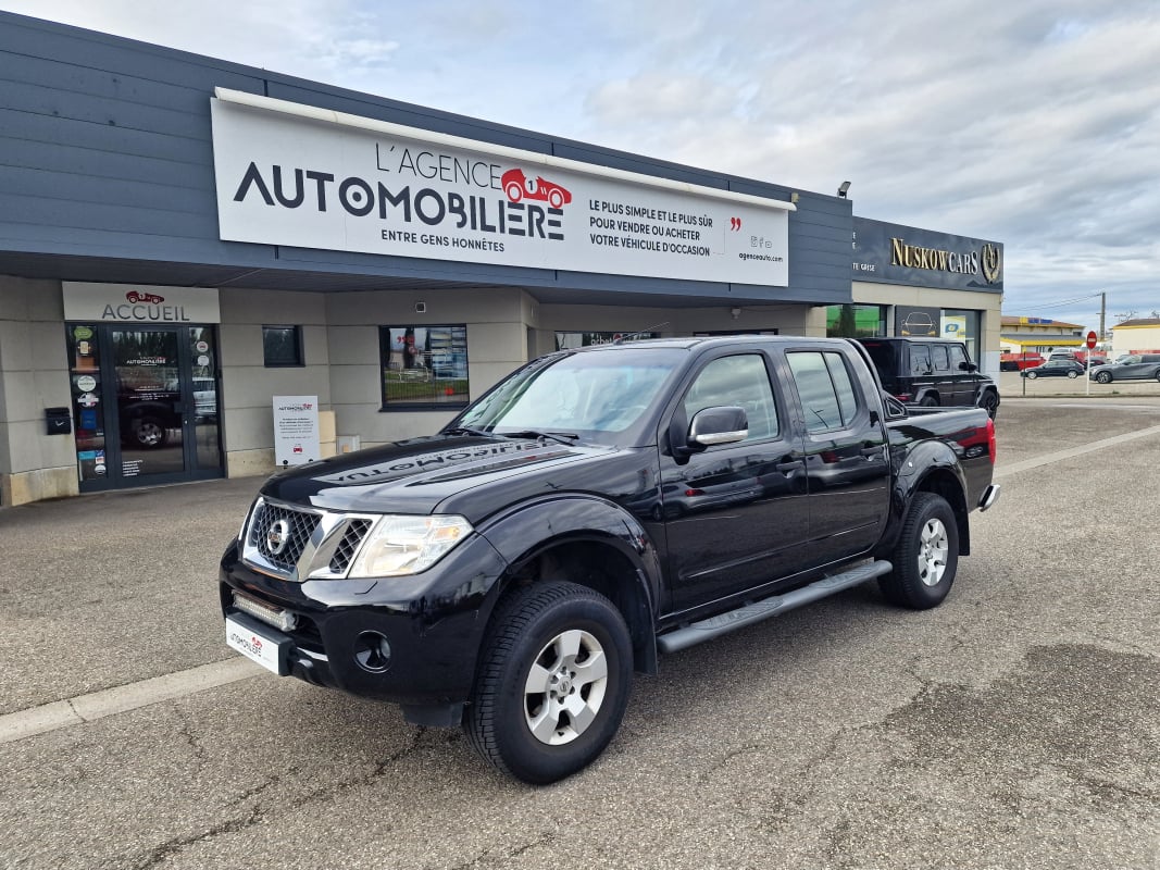 Nissan Navara 2.5 dCi 16V double cabine 4WD 144 cv — 1