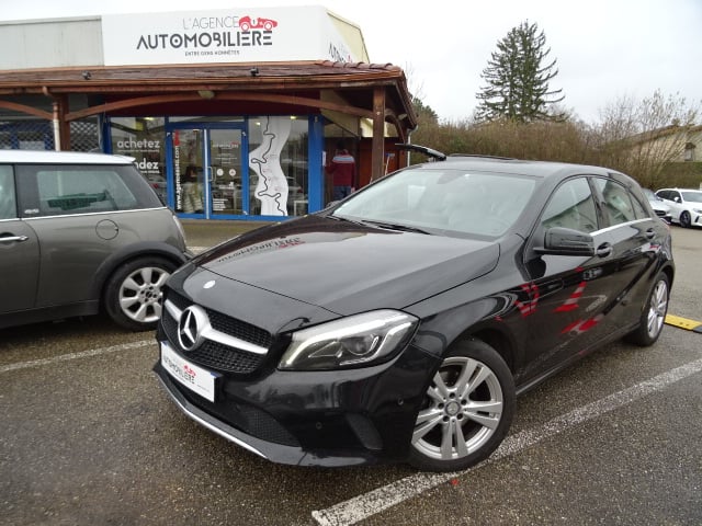 Mercedes-Benz Classe A 180 1.6 120 URBAN NAVI/LED — 1