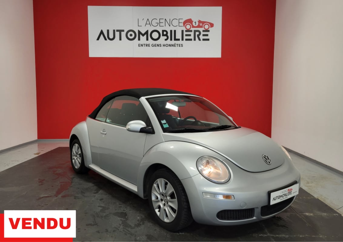 Volkswagen New beetle NEW BEETLE CABRIOLET 1.6 100 // Distribution OK — 1