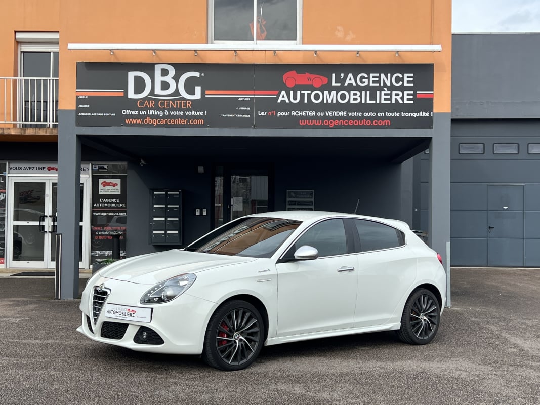 Alfa Romeo Giulietta 2.0 JTDM 170 CV Sportiva Révision + Courroie Changée — 1