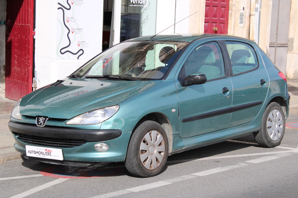Peugeot 206 1.4 XT 75 PACK CLIM 5P (Entretien complet, Distribution neuve,..) — 1