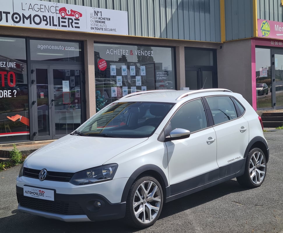 Volkswagen Polo V CROSS 1.4 TDI BLUEMOTION 90 CH — 1