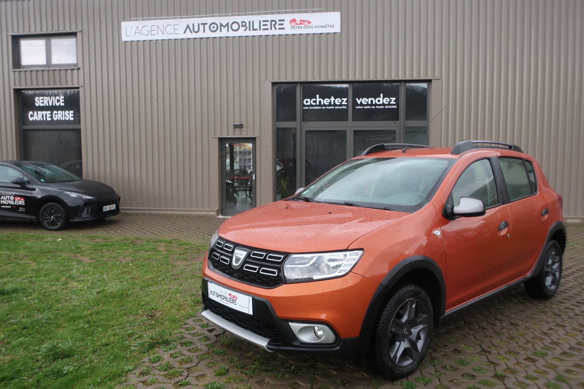 Dacia Sandero II Phase 2 Stepway 0.9 TCe Explorer 90Cv — 1