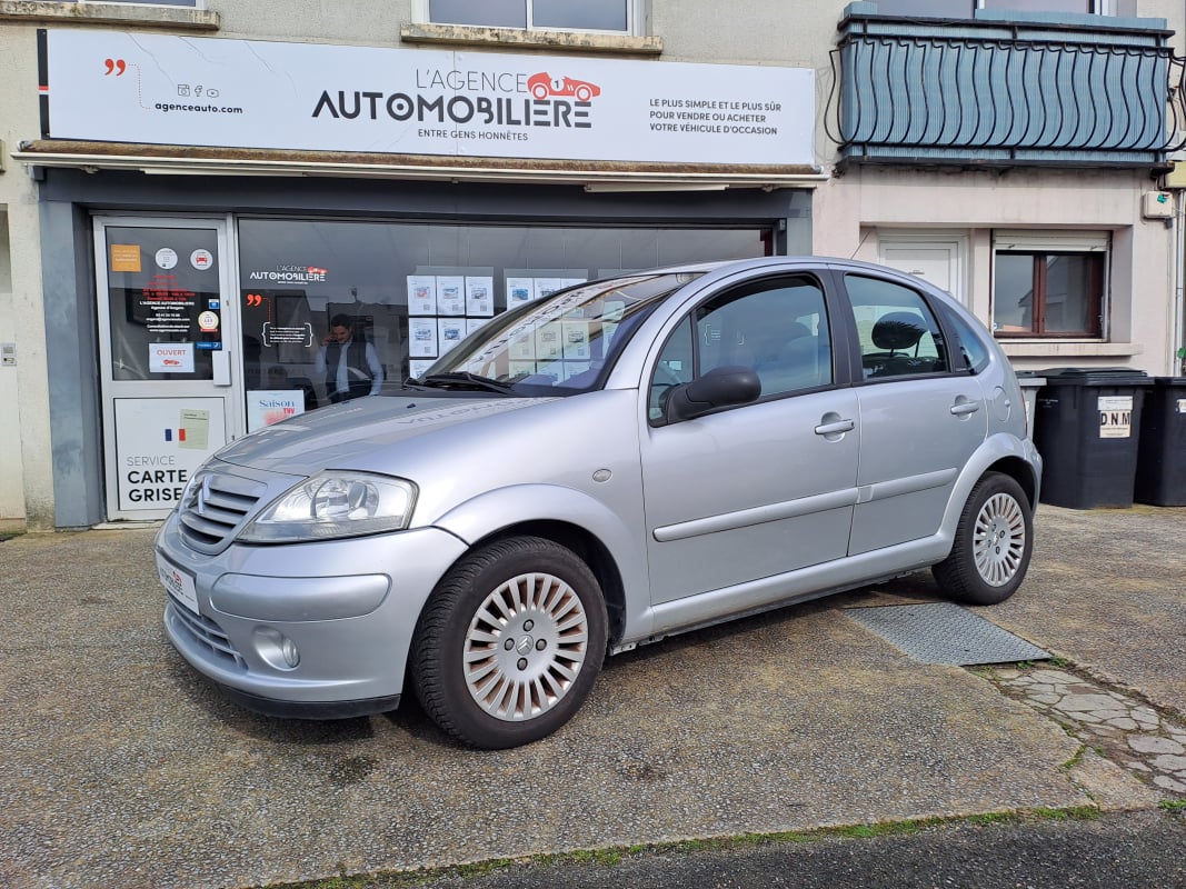 Citroen C3 1.6i 110 cv EXCLUSIVE Régulateur - Clim - DISTRIBUTION NEUVE — 1