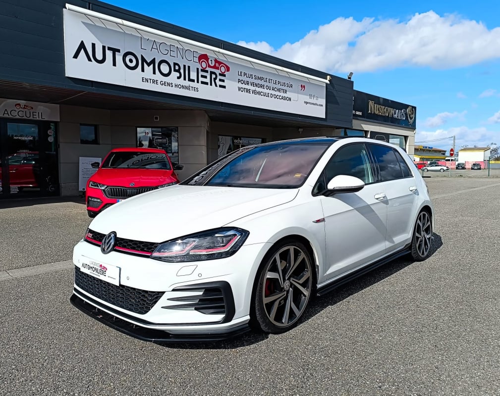 Volkswagen Golf GTI 2.0 TFSI 230 CV PERFORMANCE DSG6 BOITE AUTO TOIT OUVRANT — 1