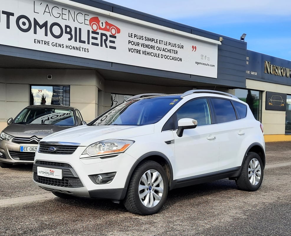 Ford Kuga 2l TDC1 Titanium 4X2 140CH 1ère main — 1