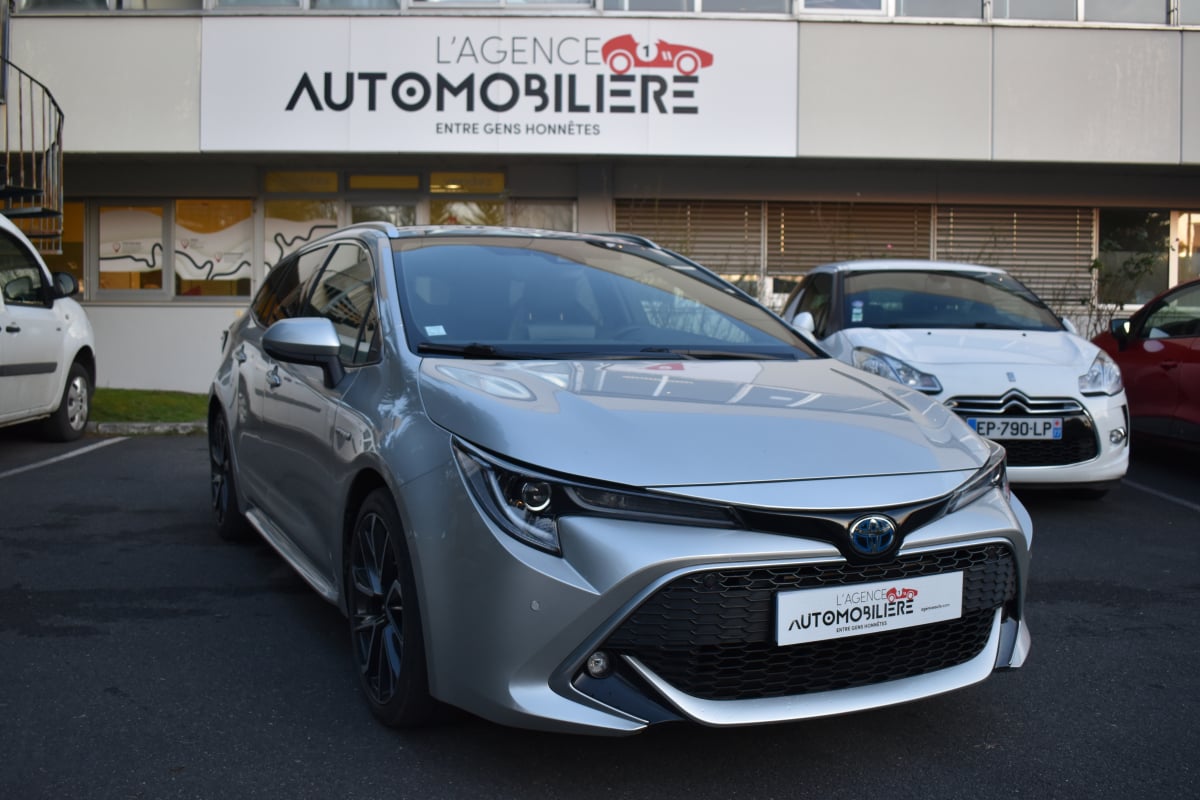 Toyota Corolla Touring Sport COLLECTION 2.0 VVT-i HSD 184cv — 1