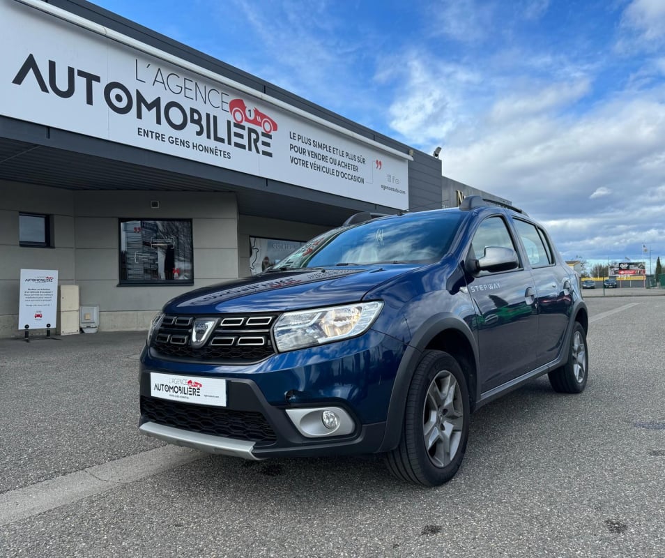 Dacia Sandero 90 TCe Stepway — 1