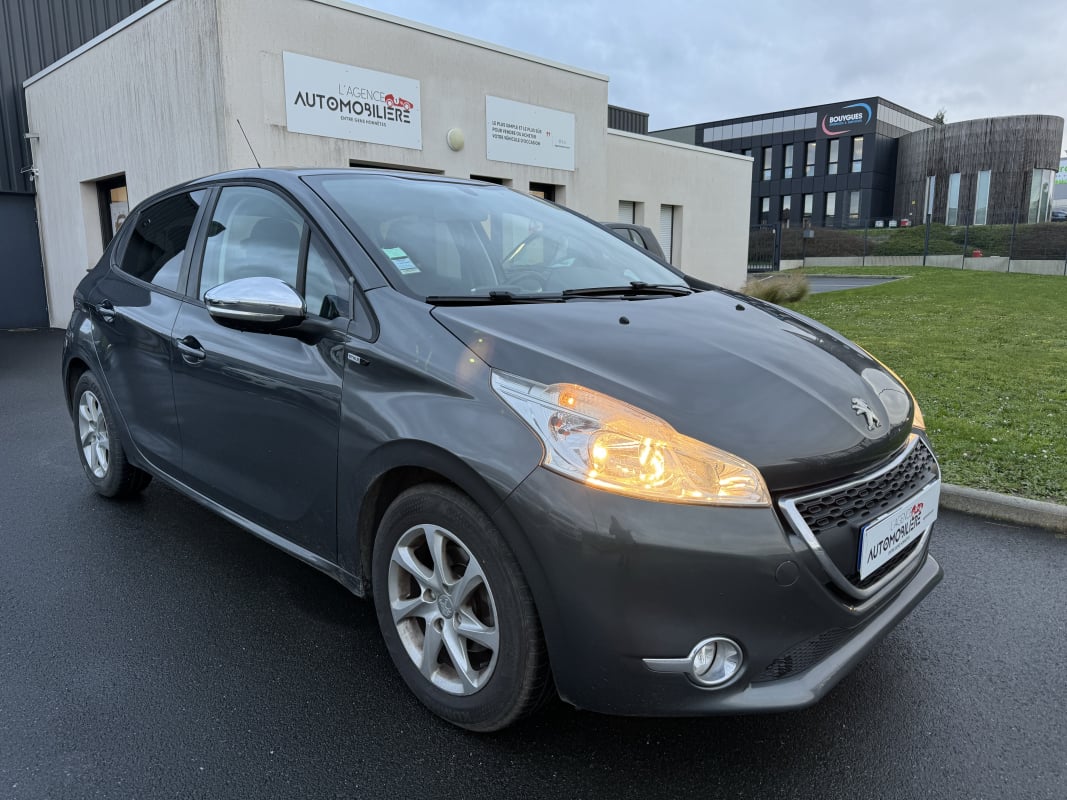 Peugeot 208 I 5p 1.2 VTi 82 STYLE | GARANTIE 6 MOIS — 1