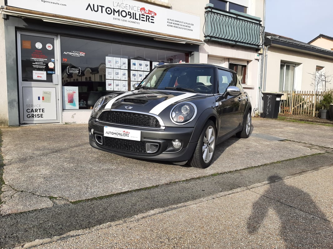Mini Mini R56 Cooper SD 150 ch Pack Red Hot Boite Auto — 1