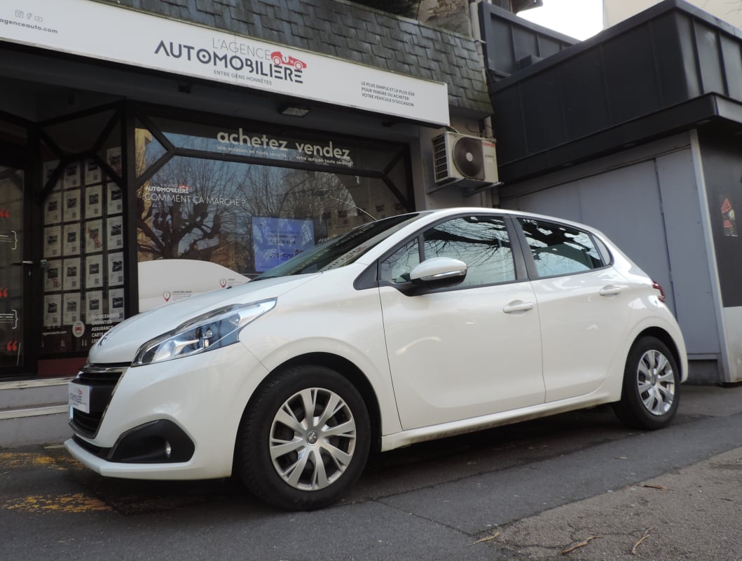Peugeot 208 1.2 82CV ACTIVE BUSINESS