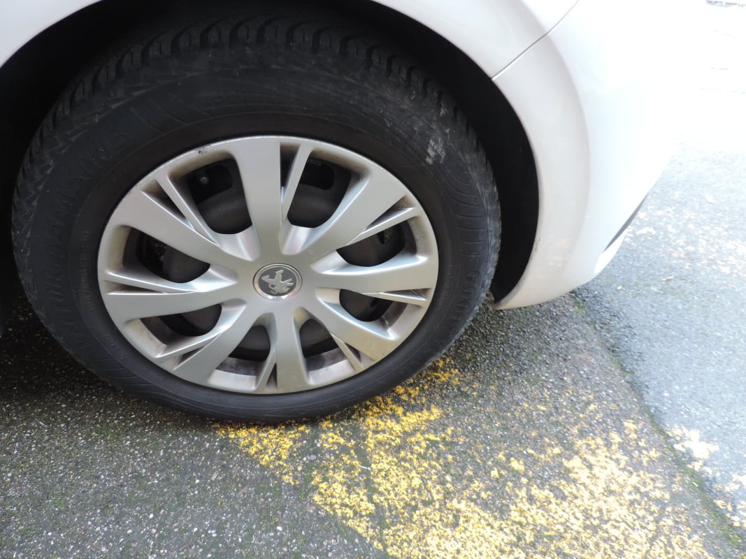 Peugeot 208 1.2 82CV ACTIVE BUSINESS — 35