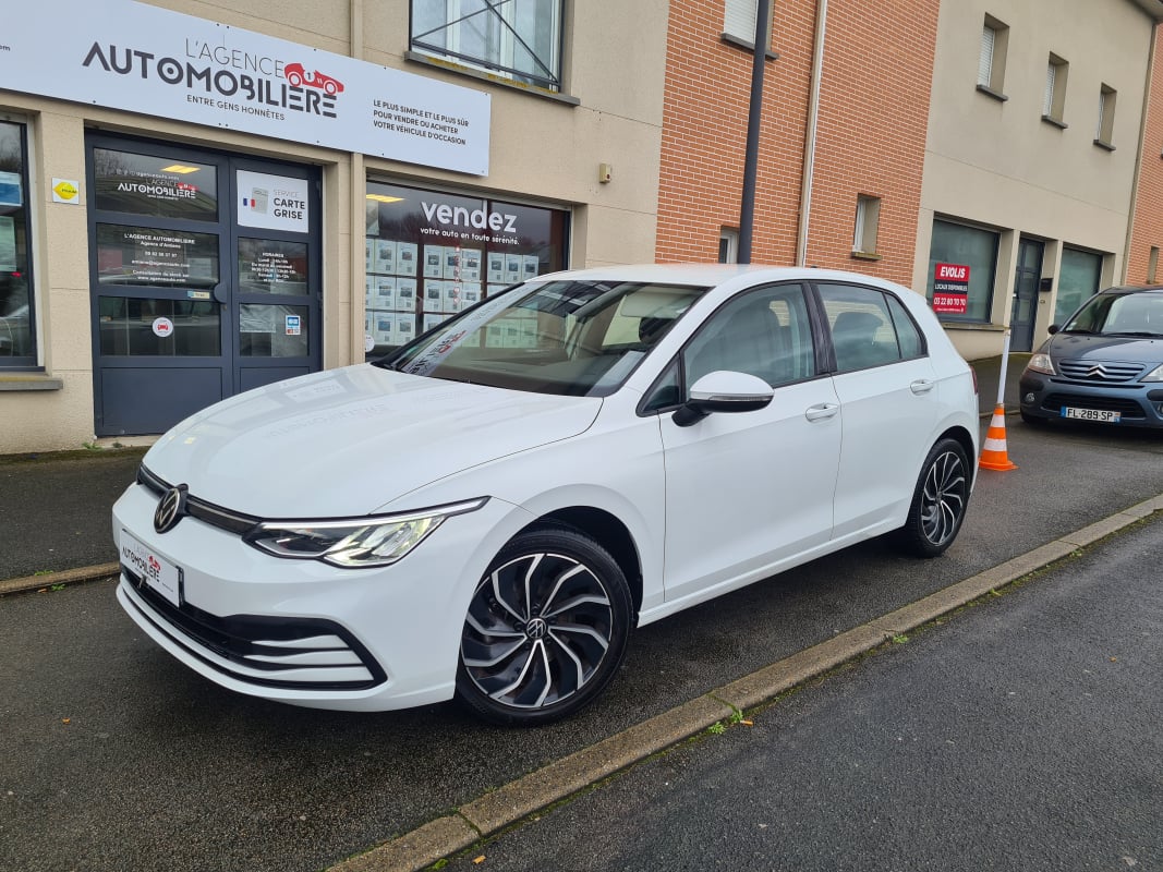 Volkswagen Golf VIII 1.5 TSI 130 LIFE BUSINESS 1ST — 1