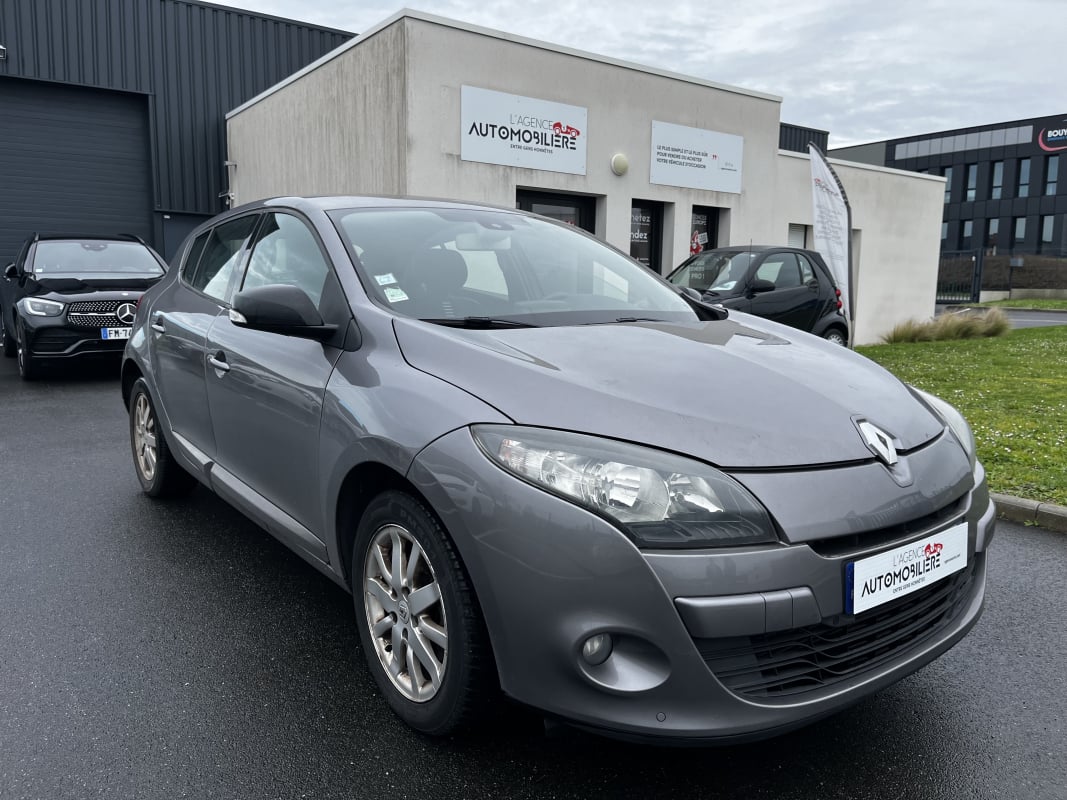 Renault Megane 1.5L DCI 110CH OVALIE/ GARANTIE 6 MOIS — 1