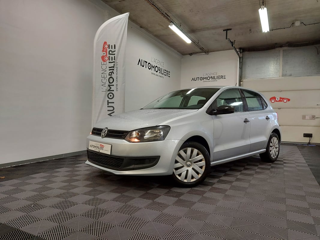 Volkswagen Polo V 1.4 85 TRENDLINE DSG 7 5P — 1