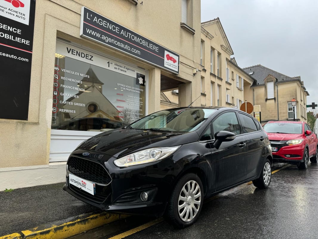 Ford Fiesta 82cv Edition SUIVI DISPO! — 1