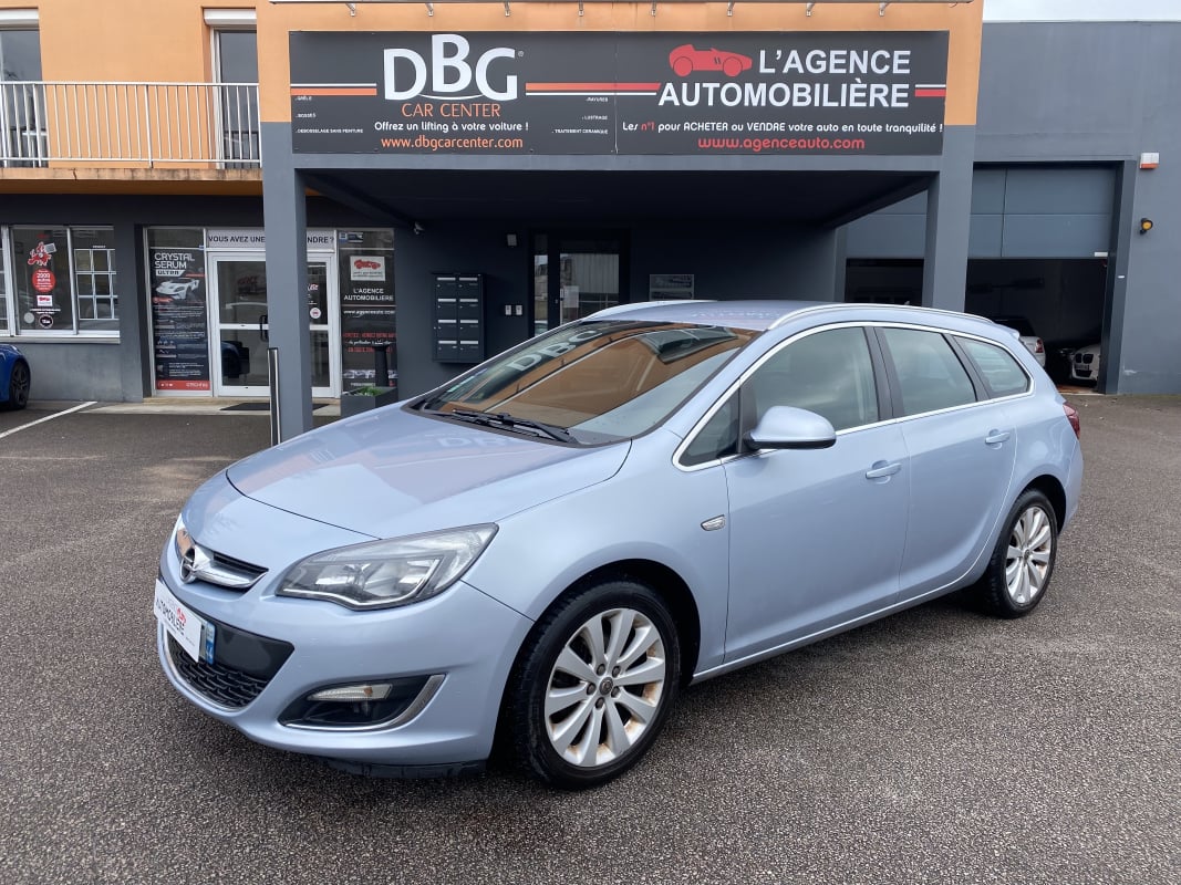 Opel Astra Tourer Cosmo 1.4 140CV 2ème main — 1