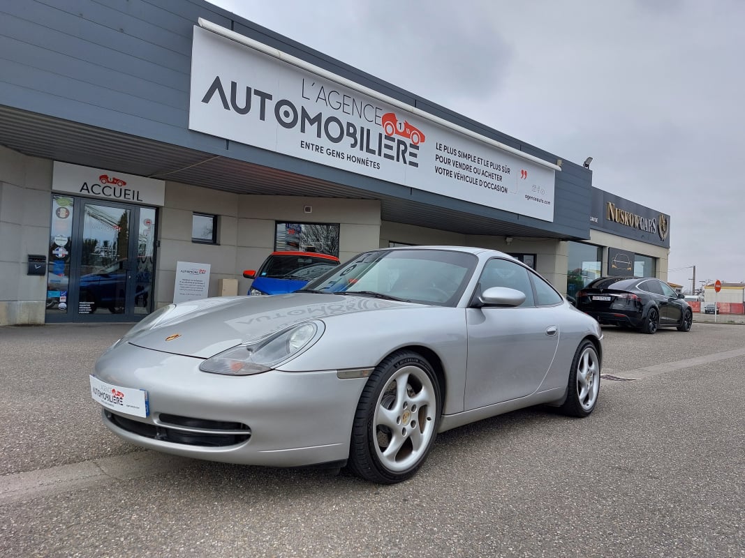 Porsche 911 996 Carrera 4 — 1