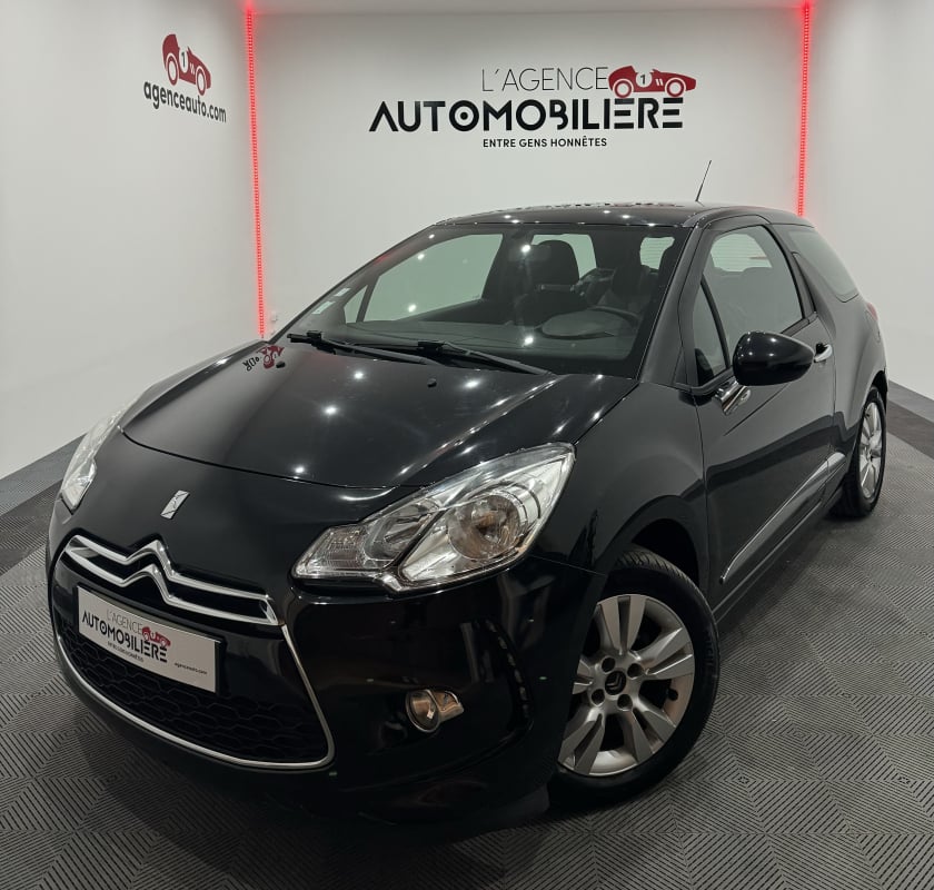 Citroen DS3 DS3 1.2 VTI 82CV BVM5 CHIC CLIM/REGULATEUR DE VITESSE/RADAR RECUL/JANTES ALU — 1