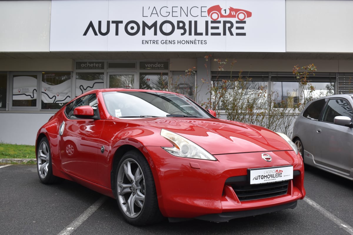 Nissan 370Z 3.7l 328cv — 1
