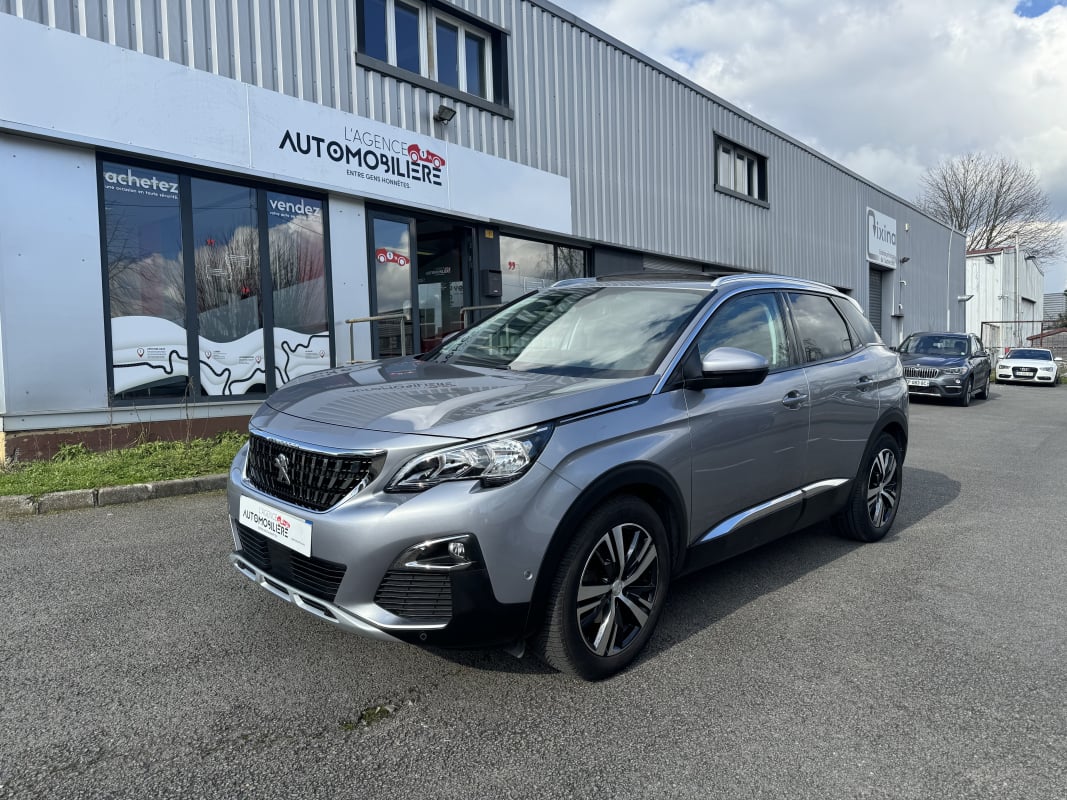 Peugeot 3008 130 CH ALLURE — 1