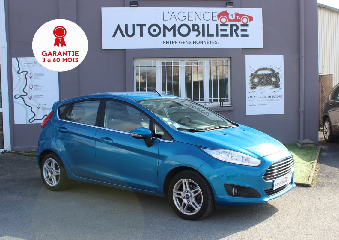 Ford Fiesta 75 CV - 1.5 TDCi - TITANIUM - SUIVI FORD — 1