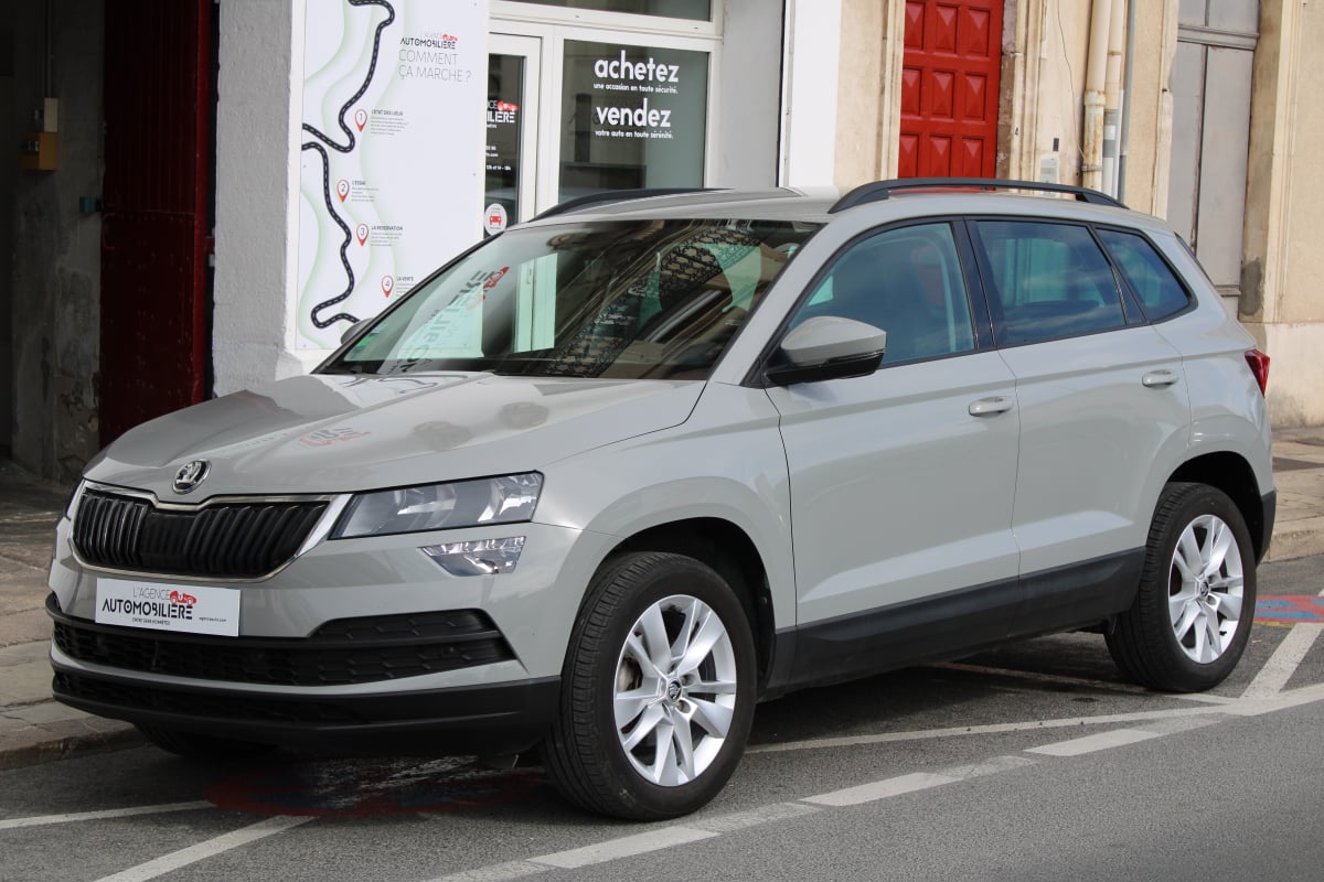 Skoda Karoq 1.5 TSI 150 ACT AMBITION DSG BVA ( 1ère main, CarPlay, Radar Av / Arr ... ) — 1
