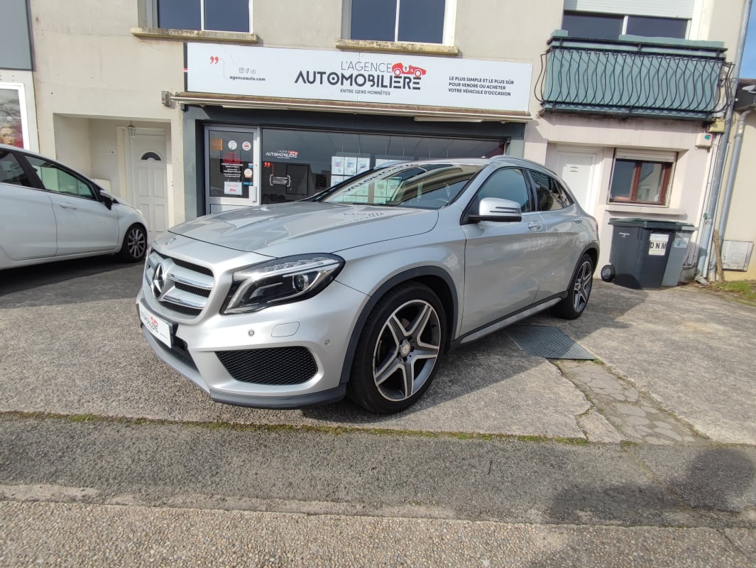 Mercedes-Benz Classe GLA 200 1.6 7G-DCT Fascination 156 cv Boîte auto — 1