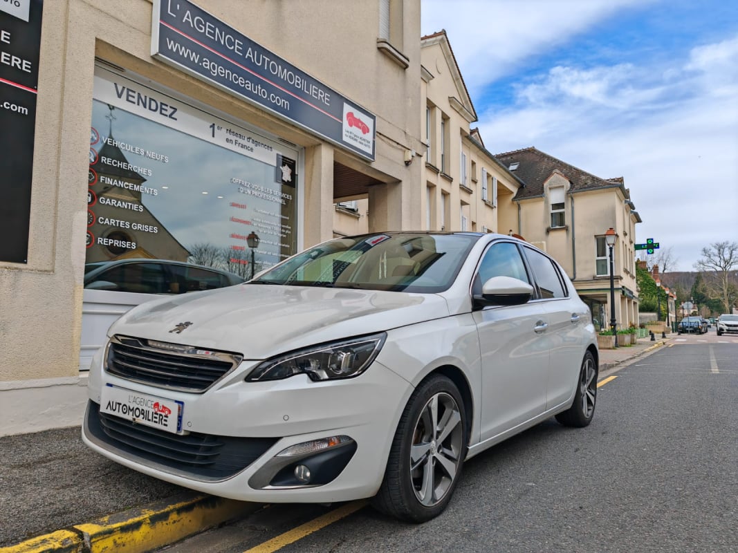 Peugeot 308 130cv EAT6 FELINE+ OPTIONS — 1
