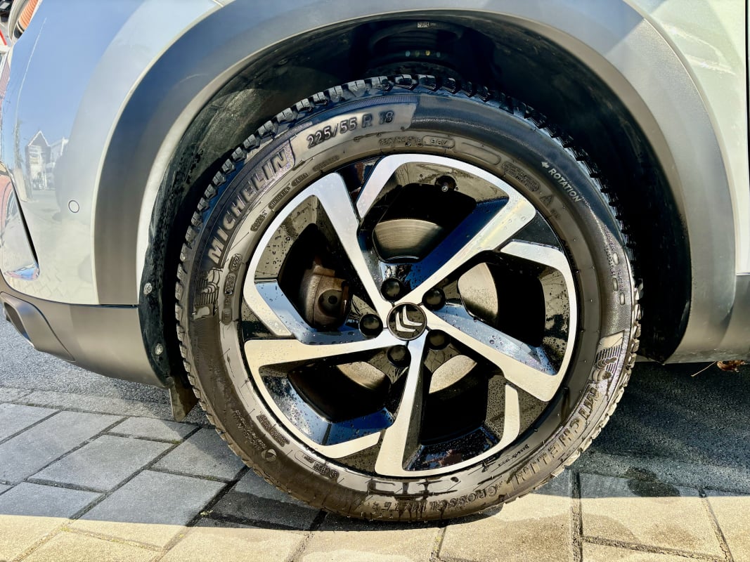 Citroen C5 Aircross 1.6 THP 180 S&S FEEL EAT8 — 25