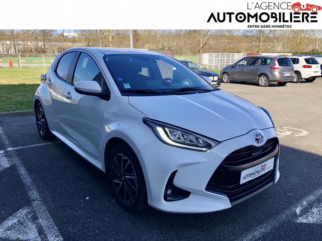 Toyota Yaris Hybride DESIGN 116 CV - 1ÈRE MAIN — 1