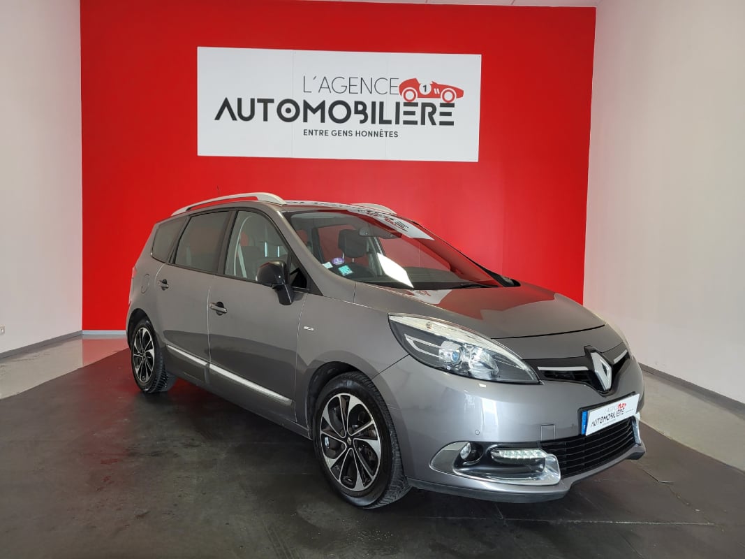 Renault Grand Scenic 1.2 TCE 130 BOSE EDITION 7 PLACES + ATTELAGE — 1