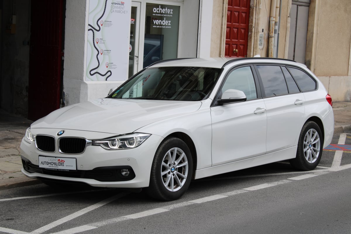 BMW Série 3 TOURING 320D XDRIVE 190 LOUGNE PLUS BVA 8 ( Moteur à chaîne, Sièges chauffants, Radar Av / Arr ... ) — 1