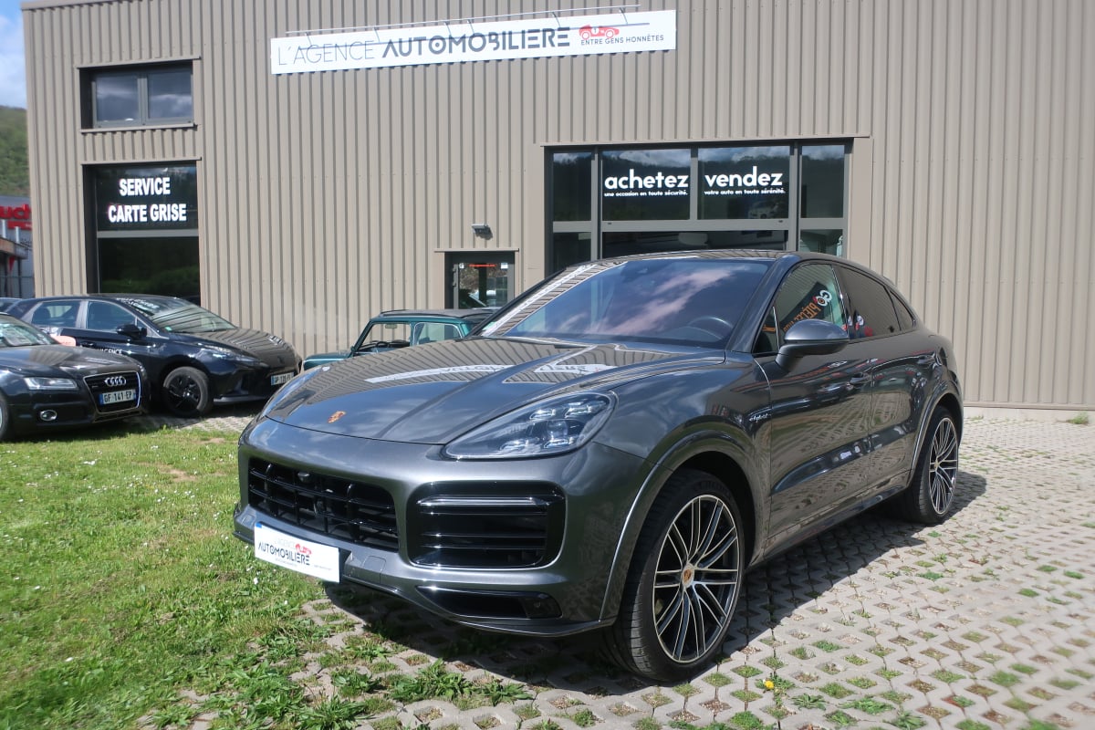 Porsche Cayenne Coupé 3.0 V6 24V E-Hybrid 462Cv — 1