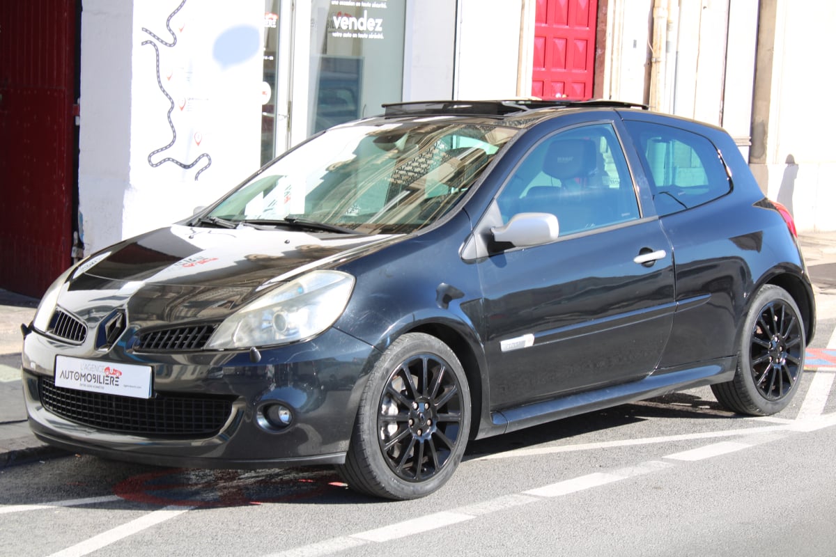 Renault Clio 2.0 200 RS LUXE (Toit ouvrant, Boite de vitesse remplacée, Distribution à jour,..) — 1