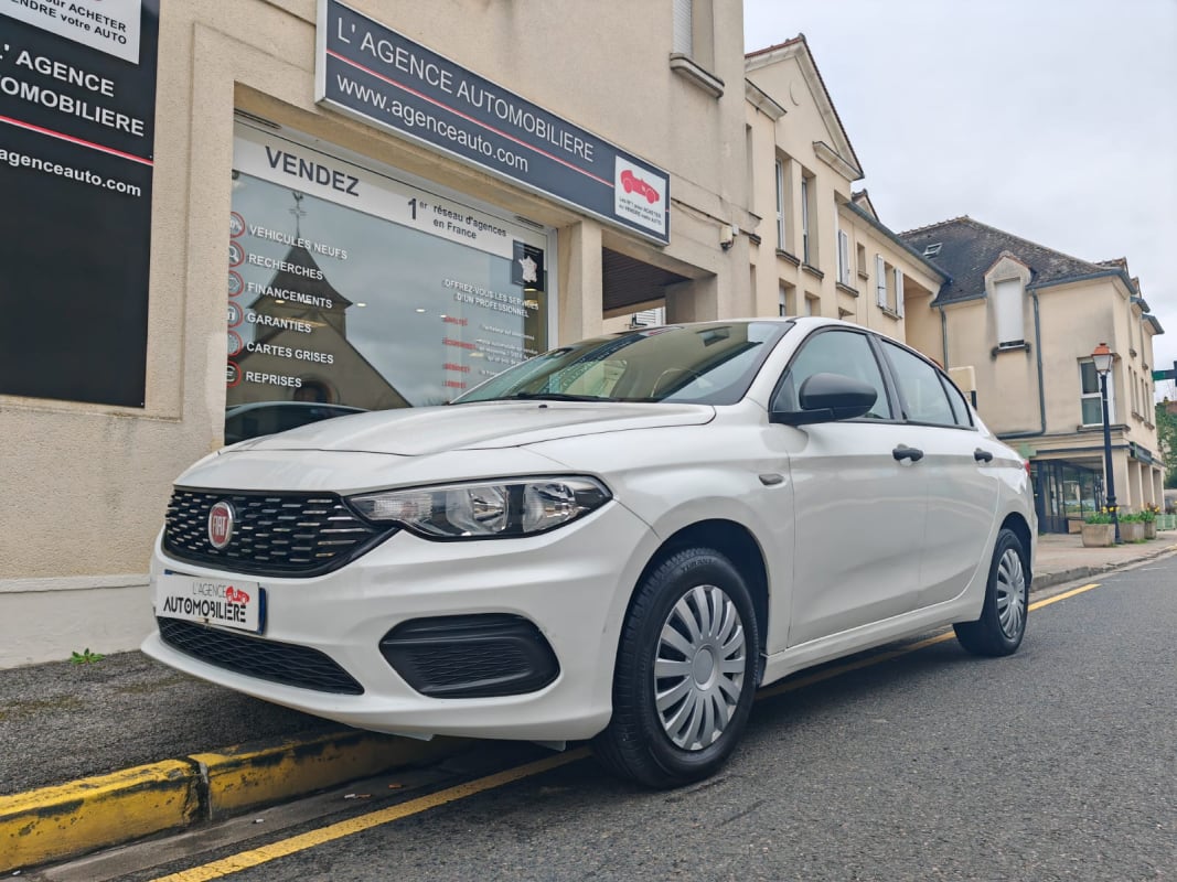 Fiat Tipo 1.4 i 95 cv "POP" +OPTIONS — 1