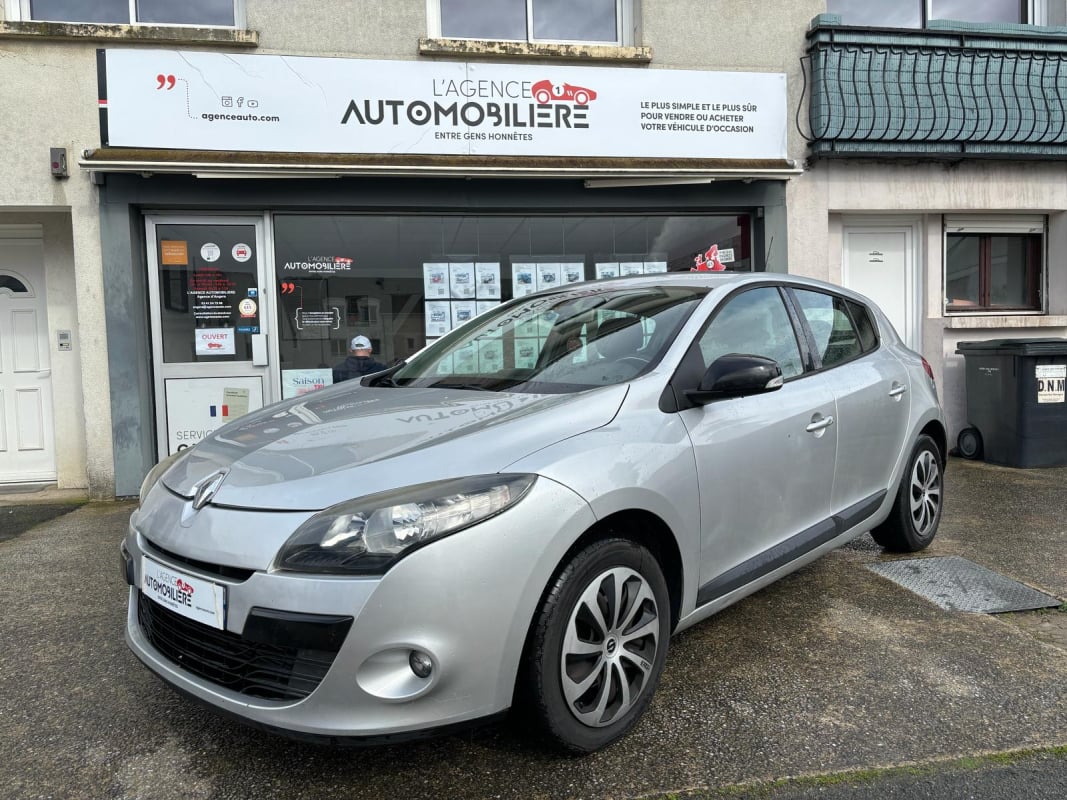 Renault Megane III 1.5 dCi 90 cv - Edition TOMTOM — 1