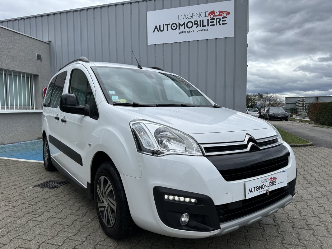 Citroen Berlingo 1.6L PHASE 2 BLUEHDI 100 CV — 1