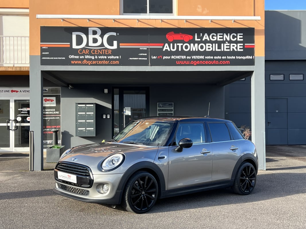 Mini Cooper 1.5 i 5P 136 CV GPS/Radar de recul/5 Portes — 1