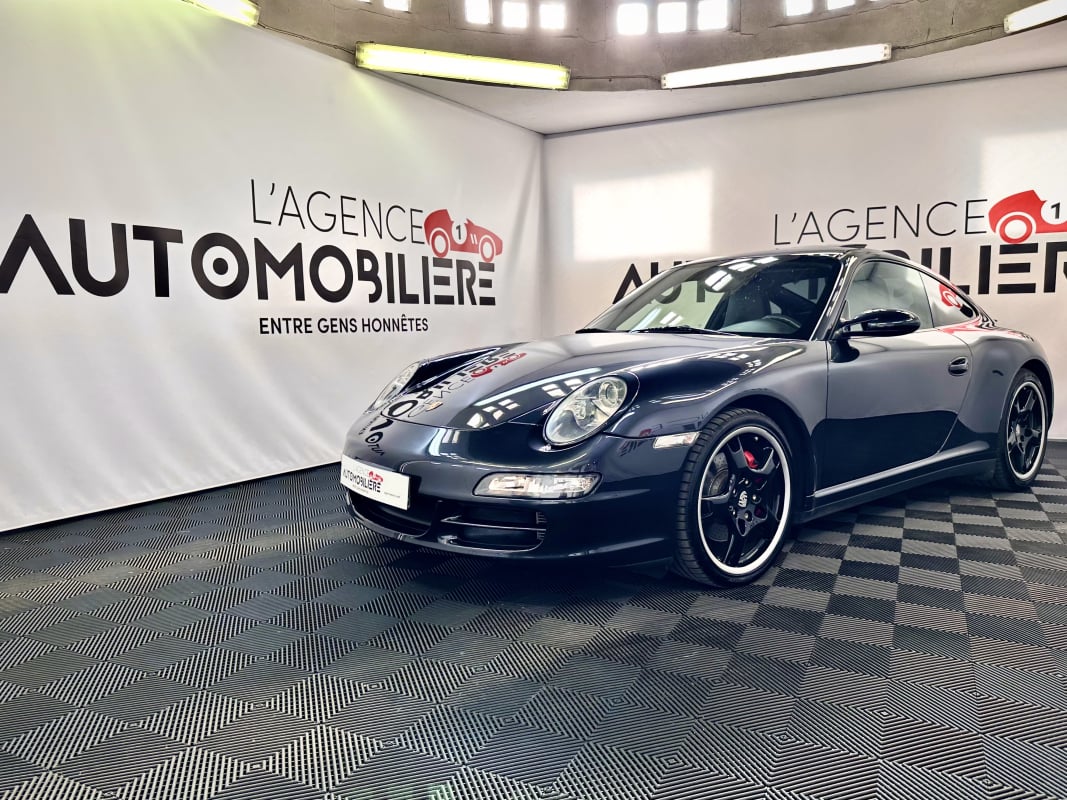 Porsche 911 3.8 355 CARRERA 4S (Pack Chrono, Echappement sport, Toit ouvrant, Carnet) — 1