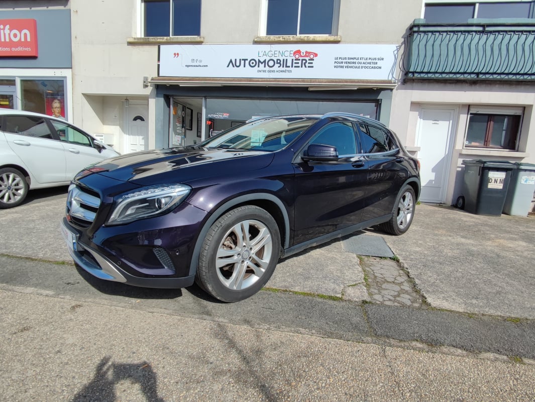 Mercedes-Benz Classe GLA 200 2.1 CDi Sensation 7G-DCT 136 cv Boîte auto 1 ERE MAIN attelage — 1