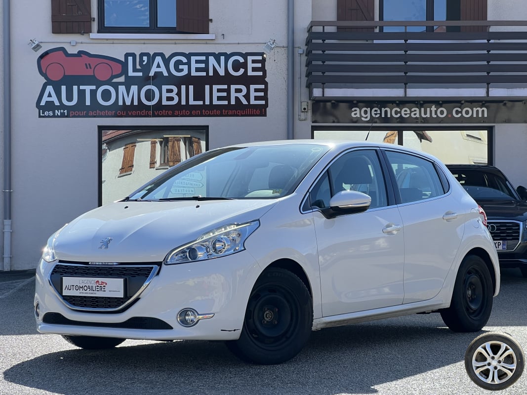 Peugeot 208 1.6 vti 120ch ALLURE 61000 kms — 1