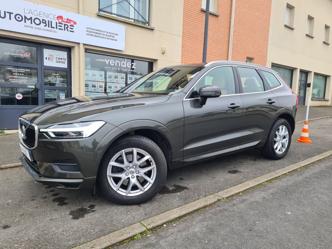 Volvo XC60 II D4 190 BUSINESS EXECUTIVE GEARTRONIC 8 — 1