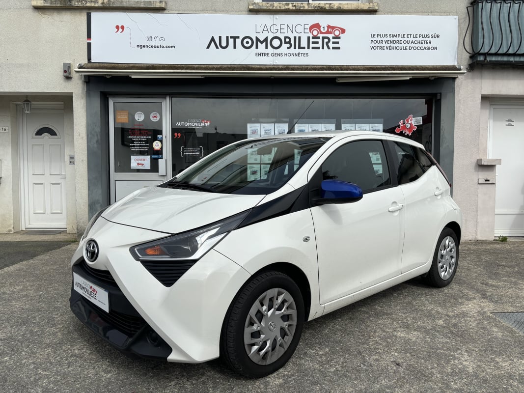 Toyota Aygo Phase 2 5 Portes 1.0 VVTi 72 cv - Xplay - Caméra de recul — 1