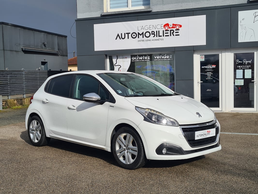 Peugeot 208 1.2 VTi 82 cv Style - Phase 2 — 1