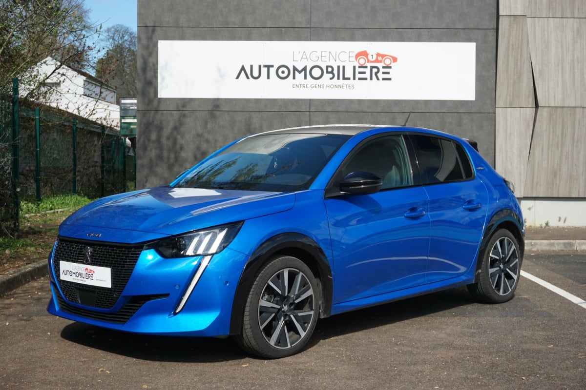 Peugeot 208 GT Line 1.2 130 ch EAT8 PANORAMIQUE — 1